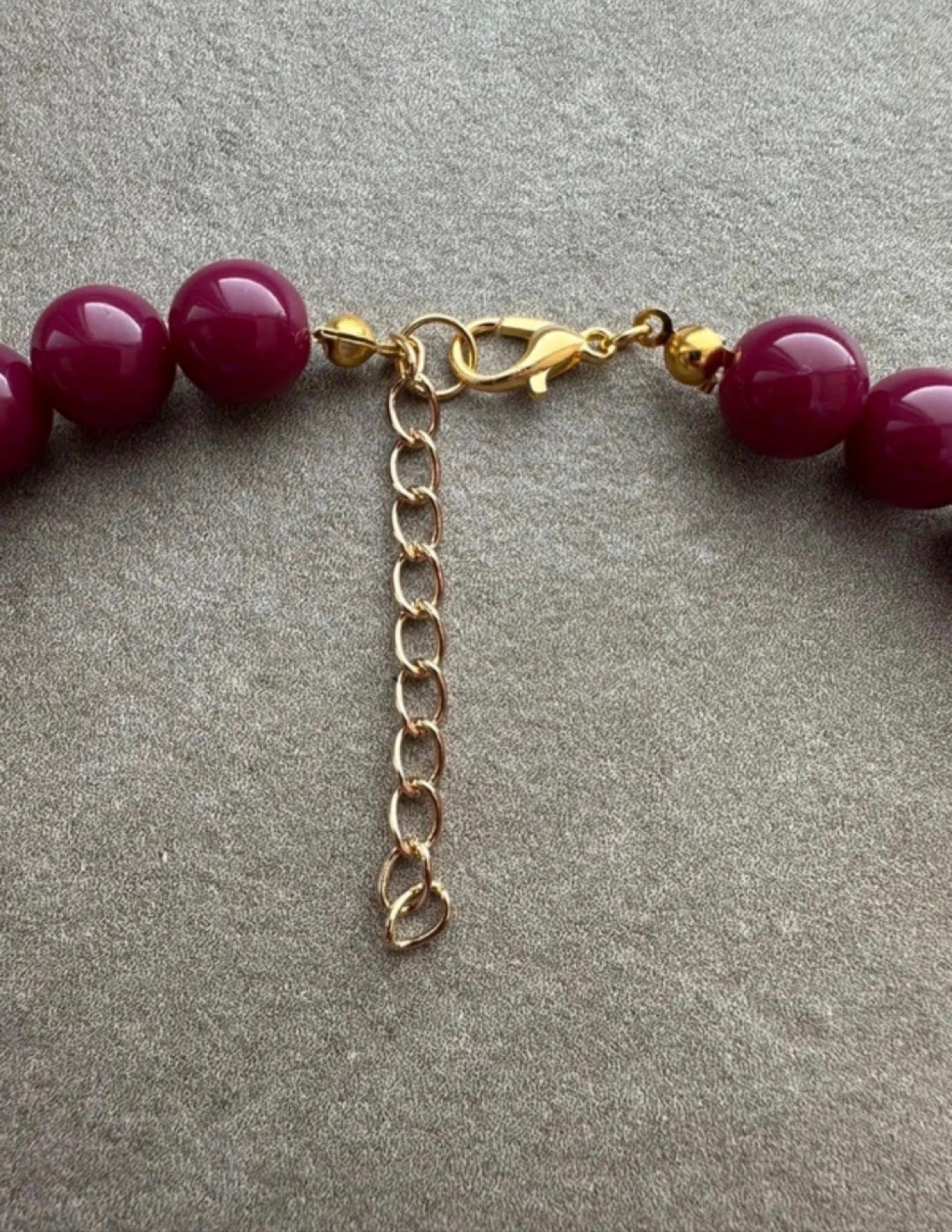 Burgundy necklace – photo 3